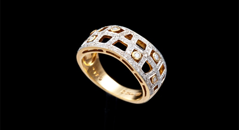 Diamond — A1340102132