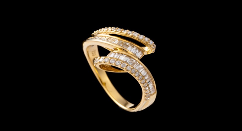 Diamond — A1340102203