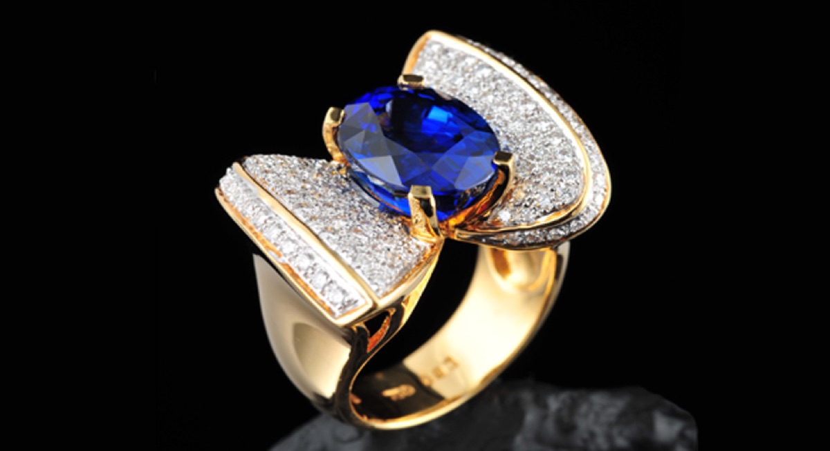 Sapphire — collection · Gems Gallery Bangkok